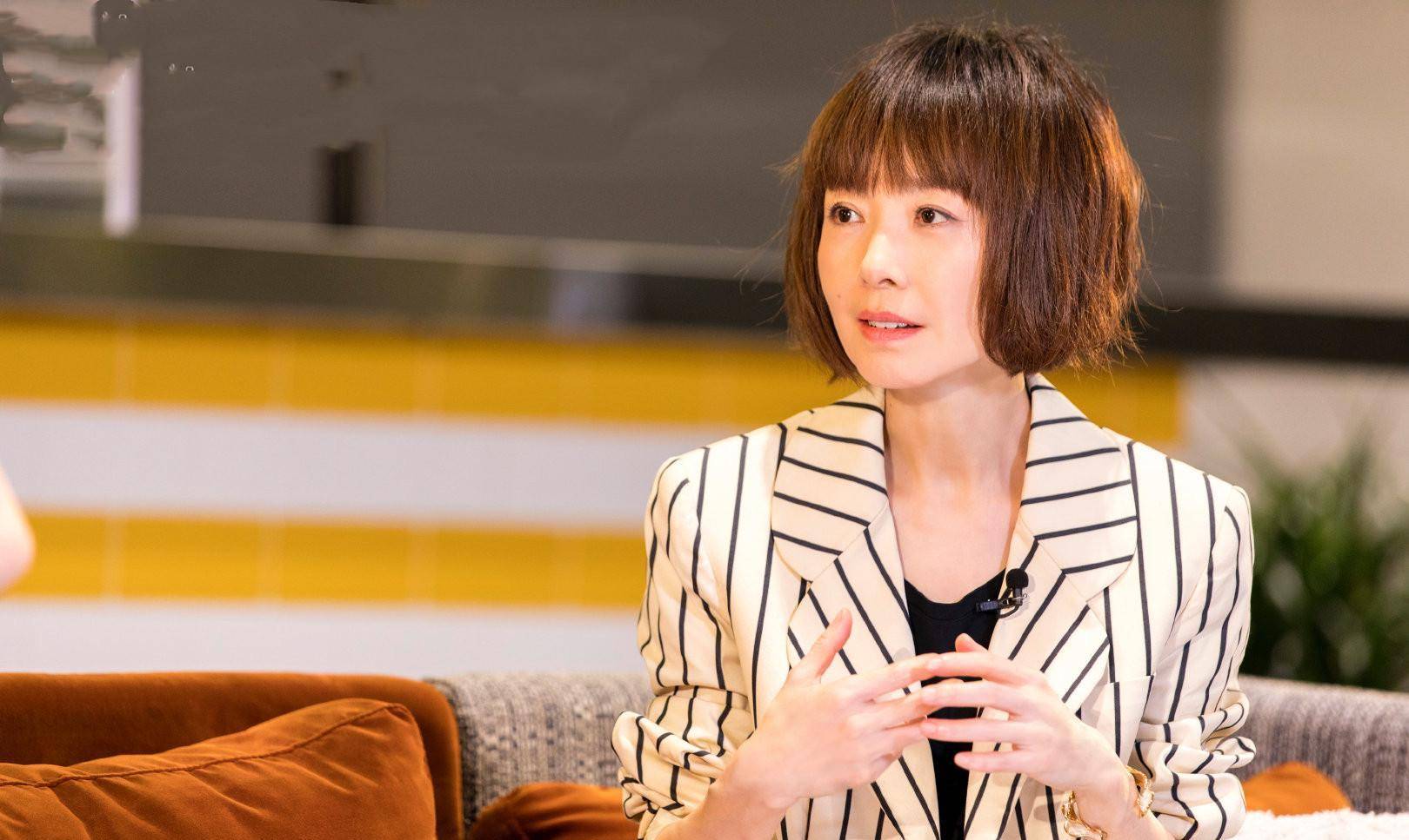 回顾陈鲁豫有过两段失败的婚姻曾凤凰卫视一姐风光背后有泪水