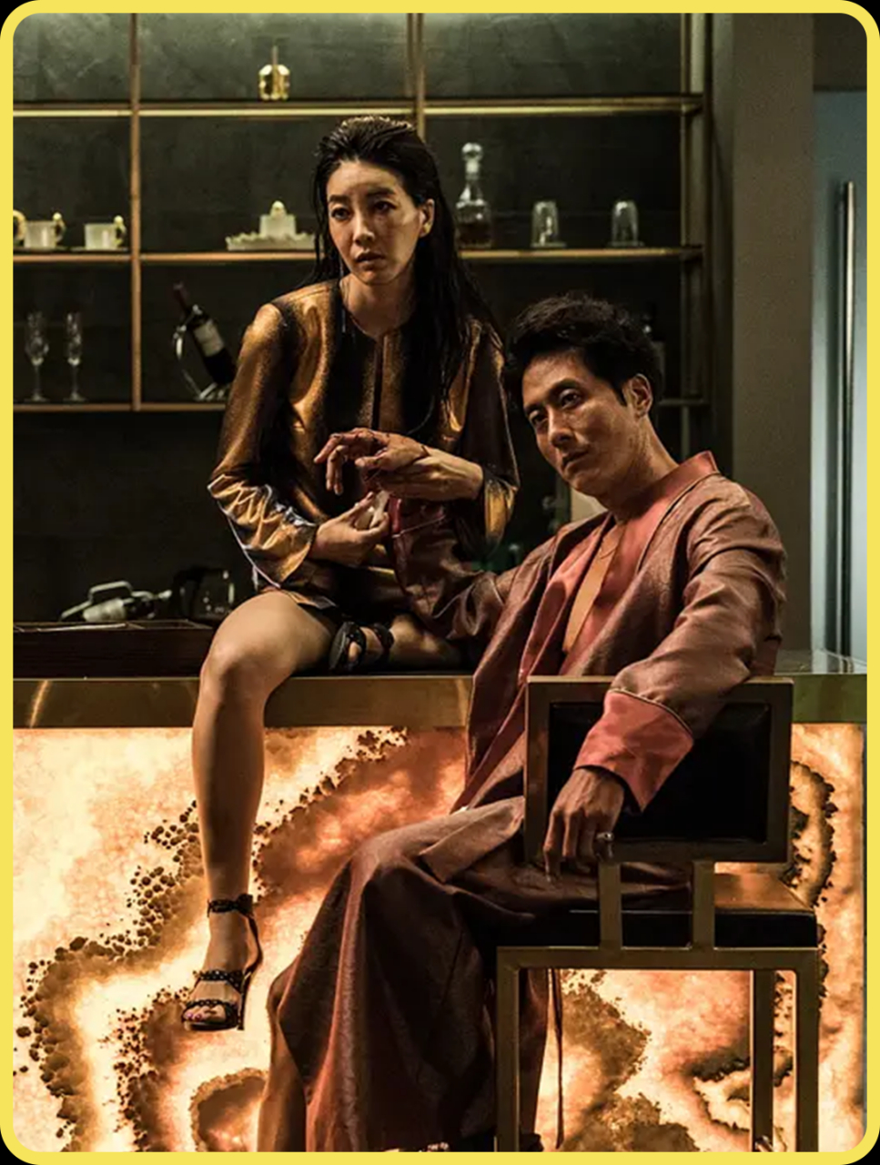 韩版电影《毒战》是由李海暎执导的一部警匪动作片,主演包括赵震雄