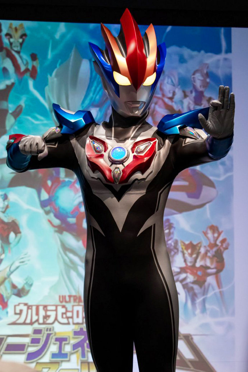 罗布奥特曼超话不同角度下的格罗布奥特曼!#奥特曼