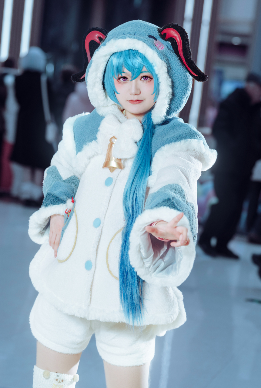 原神漫展上的椰羊,王小美不害羞!#原神# #游戏# #二次元