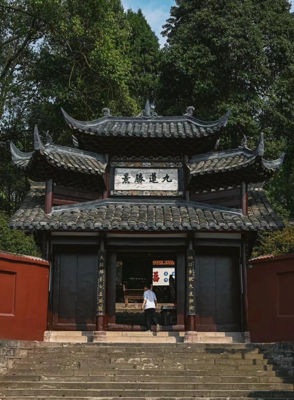 别担心,今天我就给大家揭秘新津站附近的几个小众旅游景点,不仅适合