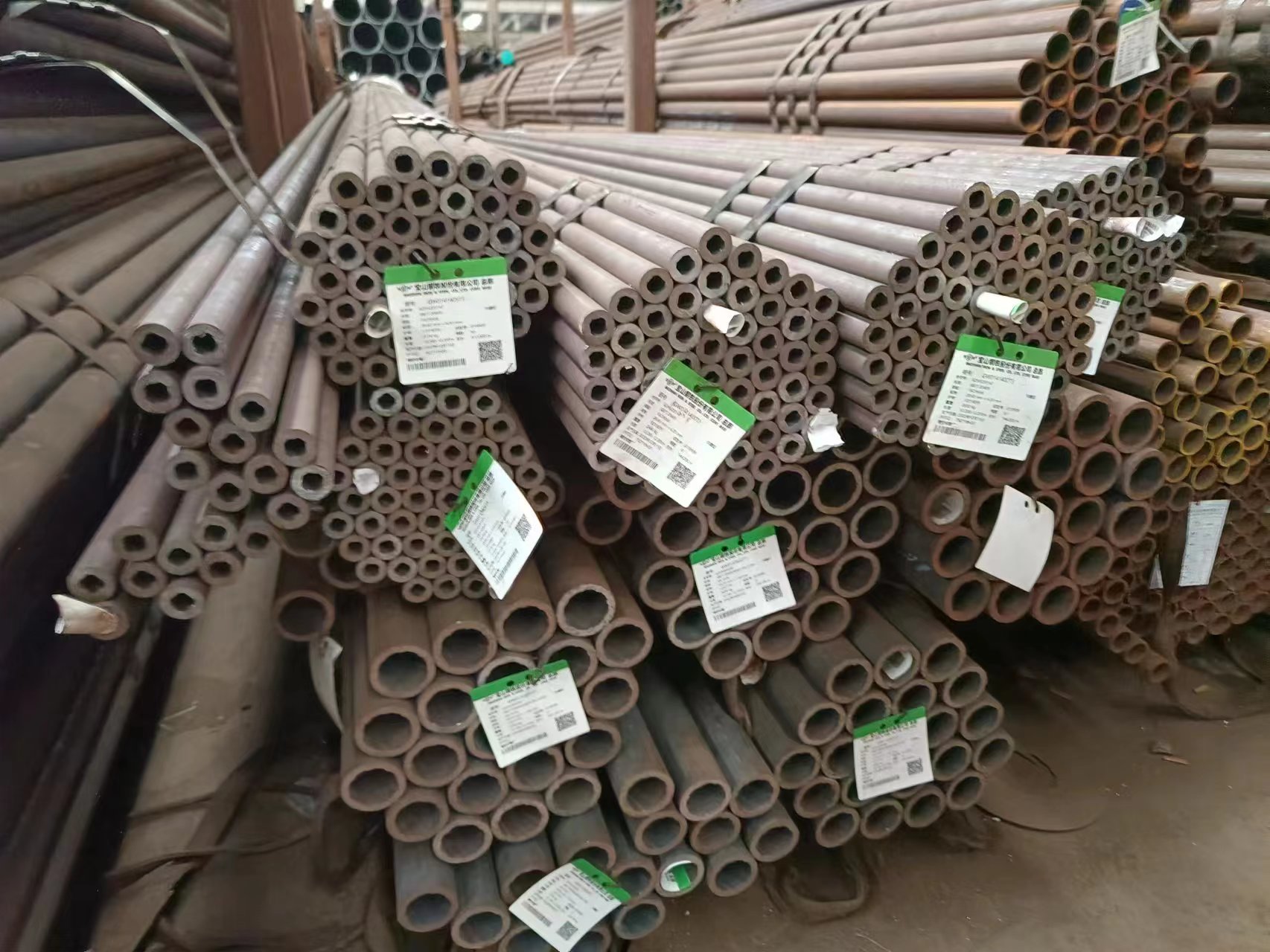 上海宝钢内螺纹无缝钢管210c 51x5.7内螺纹管