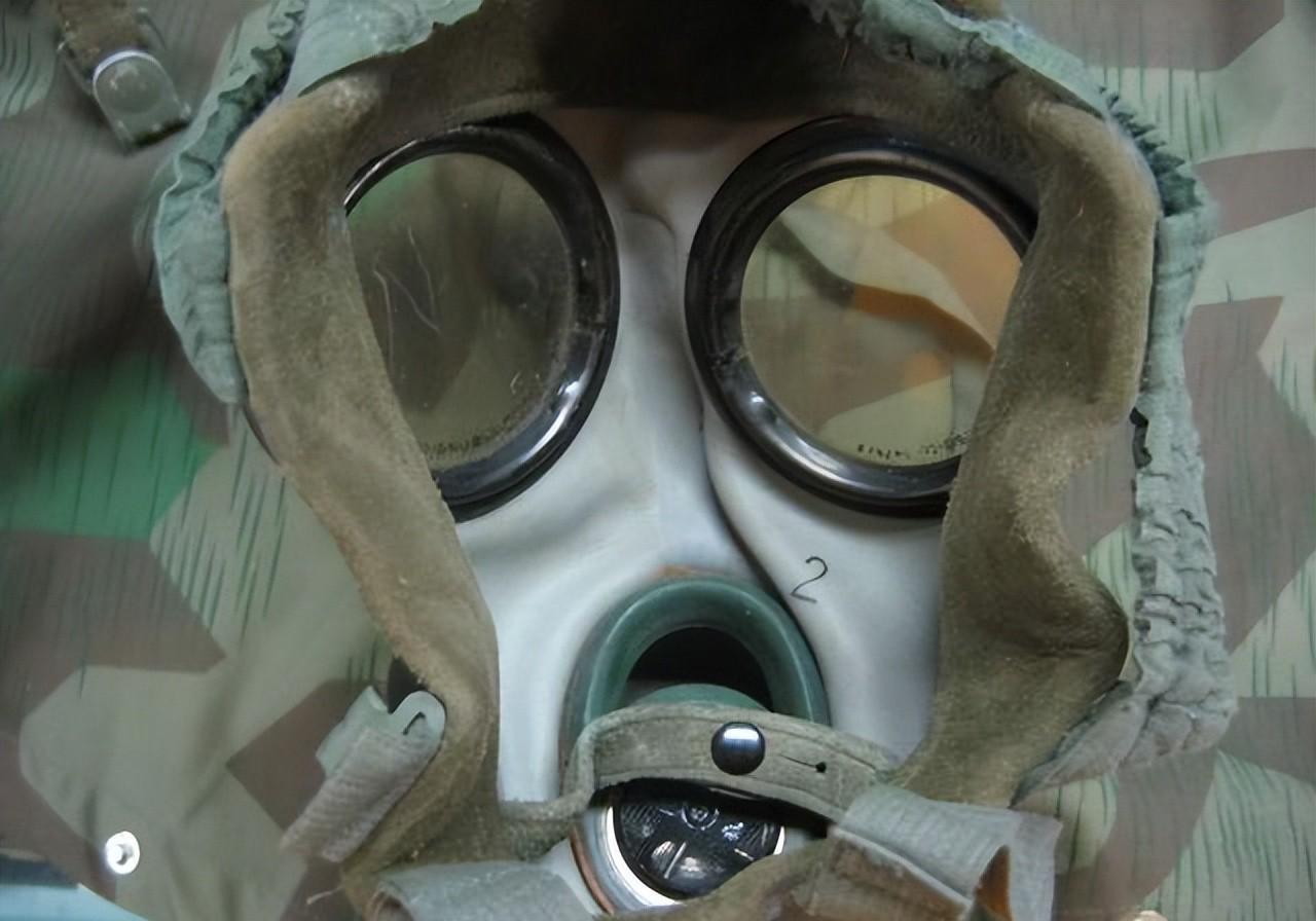 罕见珍品!二战德军第一版m38防毒面具