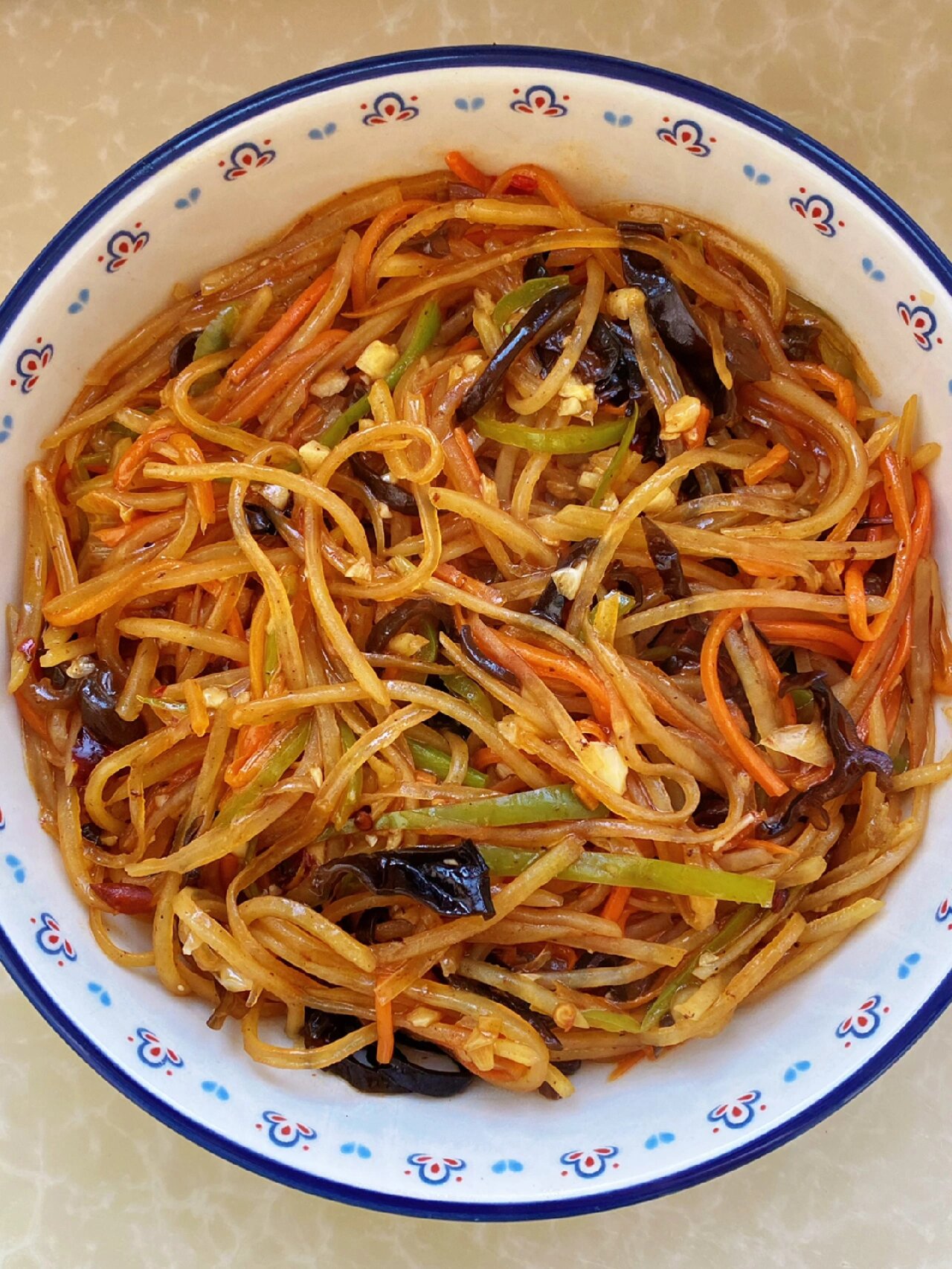 鱼香土豆丝,香浓味美酸甜适中,每一丝都爆满味蕾,停不下的美味