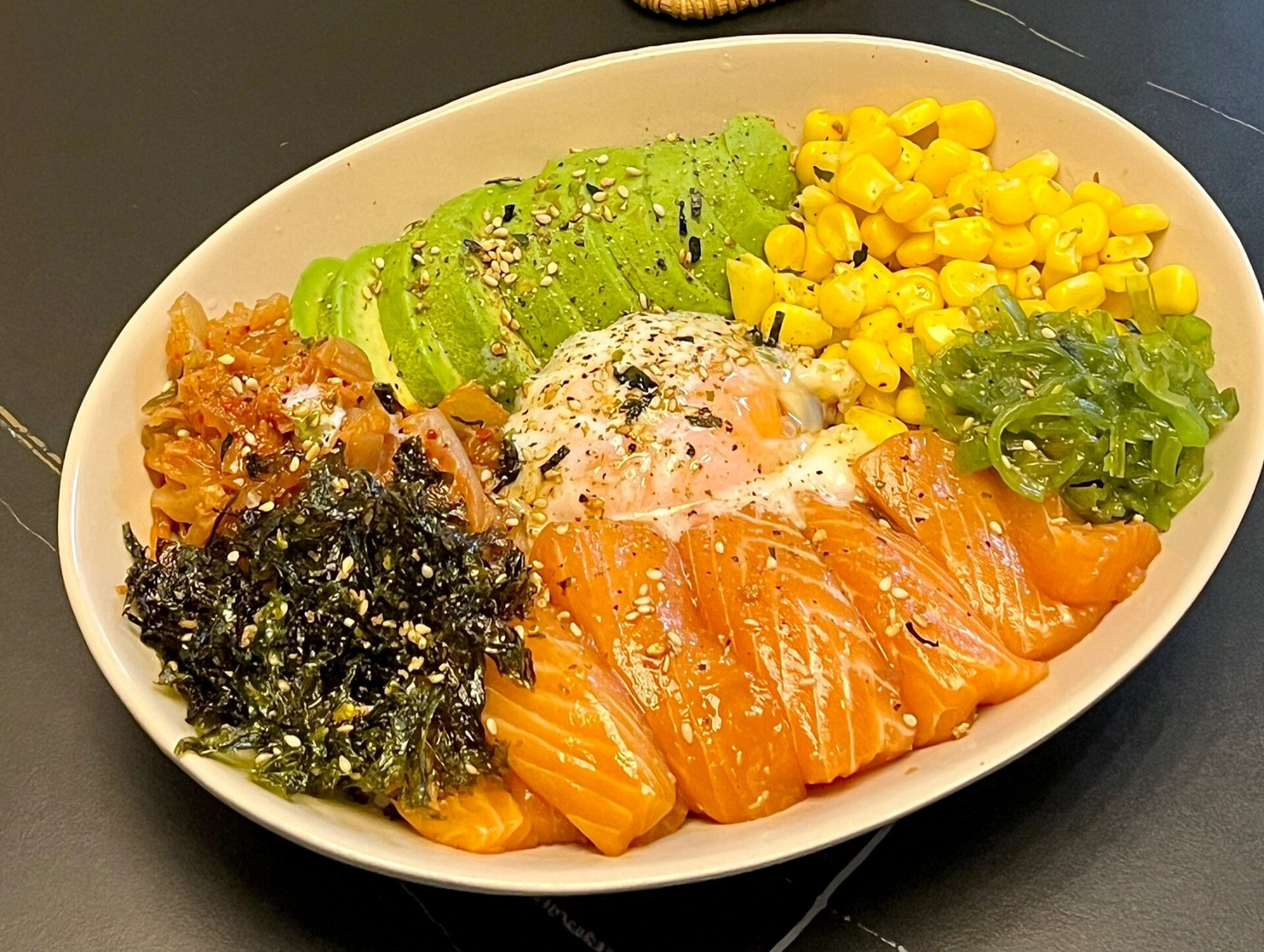 10分钟get巨好吃三文鱼波奇饭