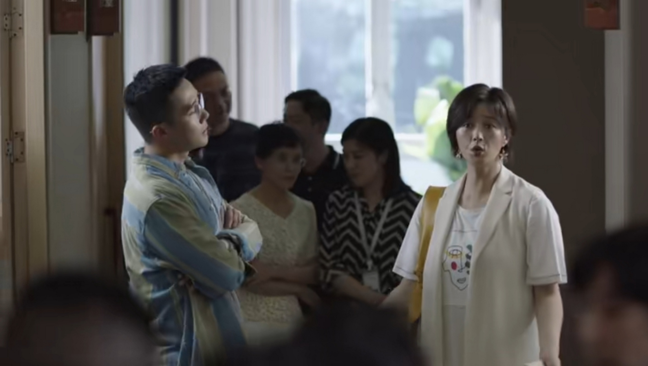 《小舍得》子悠妈为儿子向钟老师行贿不成,面对钟老师当众揭穿她的