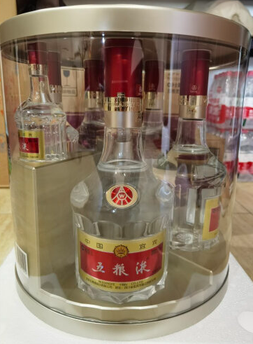 聚餐喝什么白酒好点(平时聚会喝什么白酒性价比高)