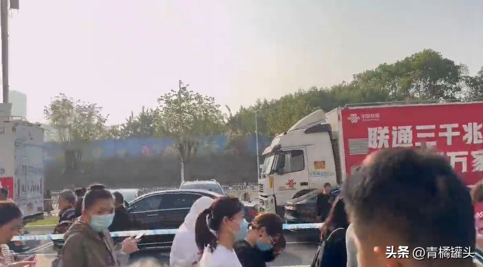 13万人排队抢堪比春运山姆同行掏空广东人钱包