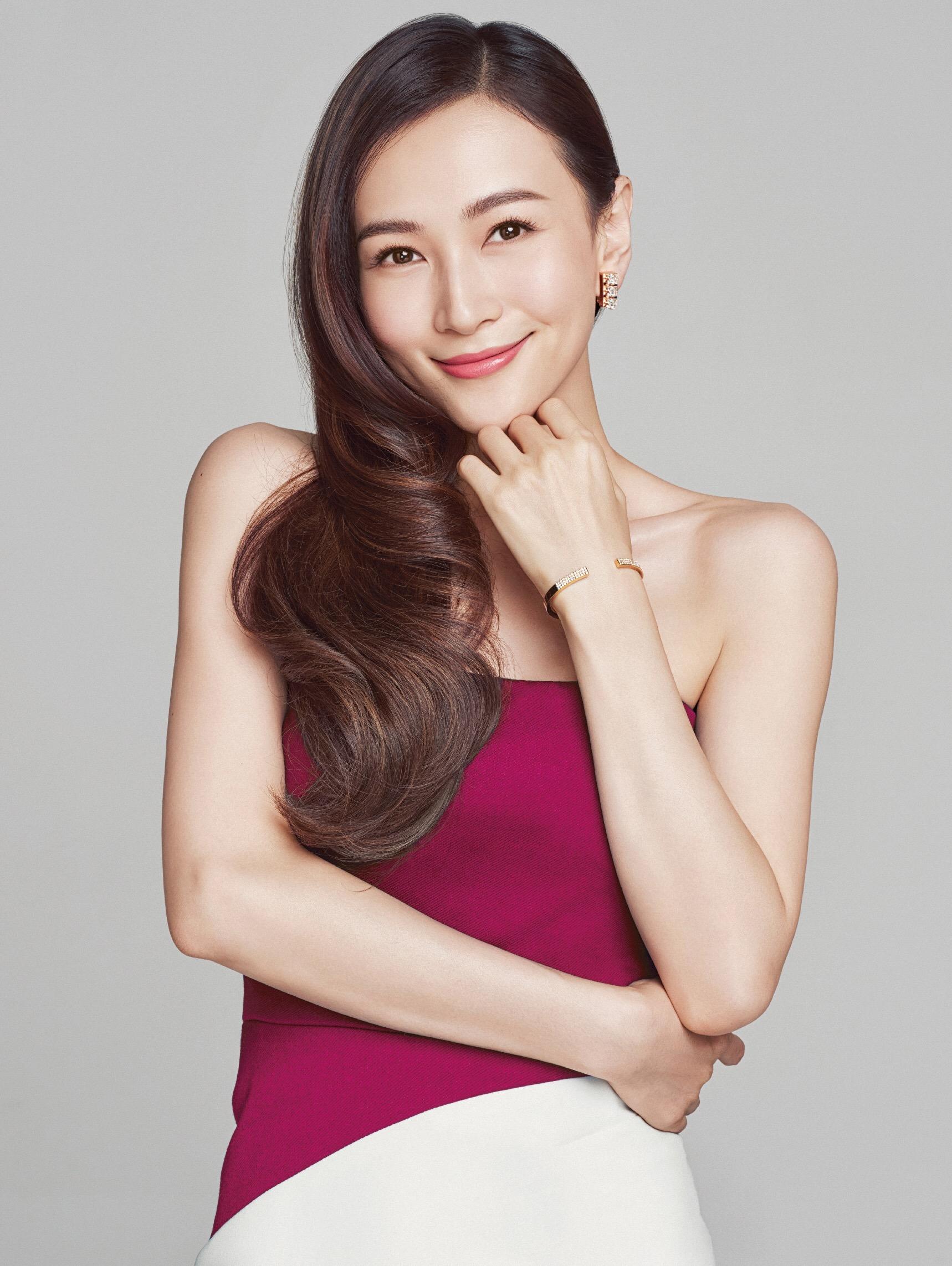 陈法拉官宣二胎从豪门弃妇到外交官夫人谁还记得她的陈年八卦