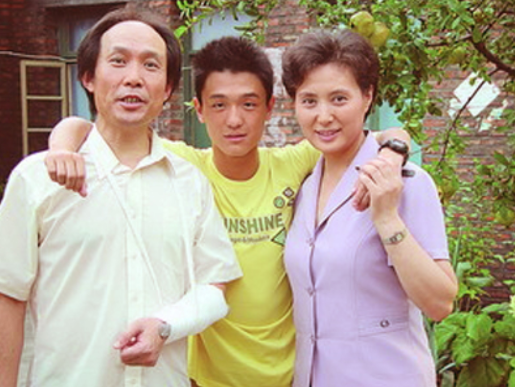 回顾山东演员温玉娟嫁平凡丈夫恩爱几十年晚年生活幸福美满