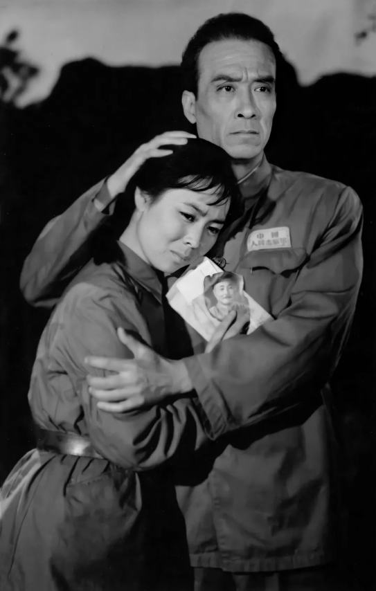 回顾永远的江姐于蓝19岁嫁给田方丈夫63岁去世仅留200元