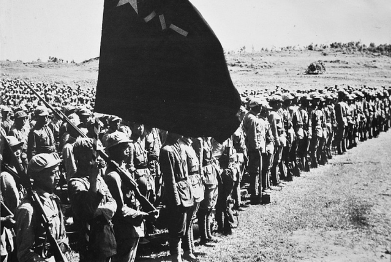 1986年一扫地老头身份曝光原空4军副军长曾击毁7架美国战机