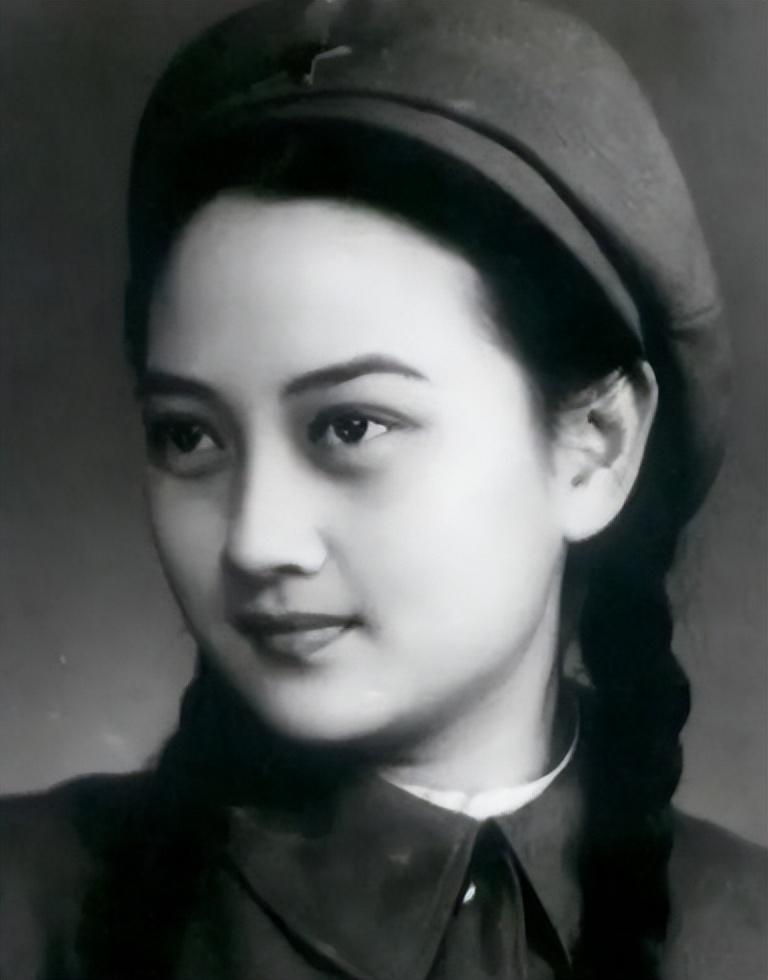 回顾王晓棠痛失儿子后丈夫又早逝伤痛伴随她一生