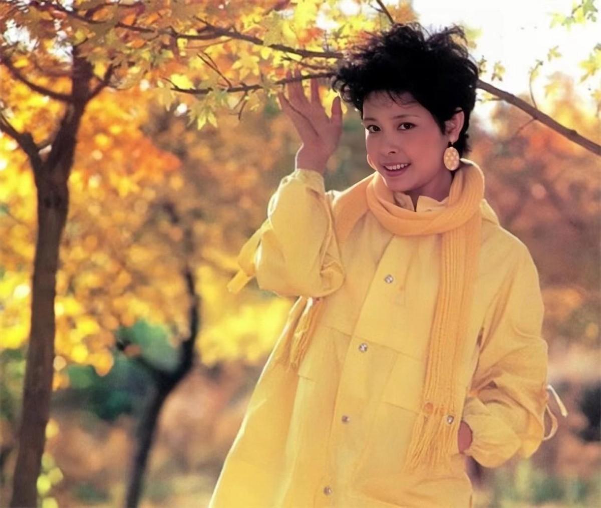 回顾戏骨李小燕41岁嫁大15岁二婚徐敏结婚20年无绯闻幸福美满