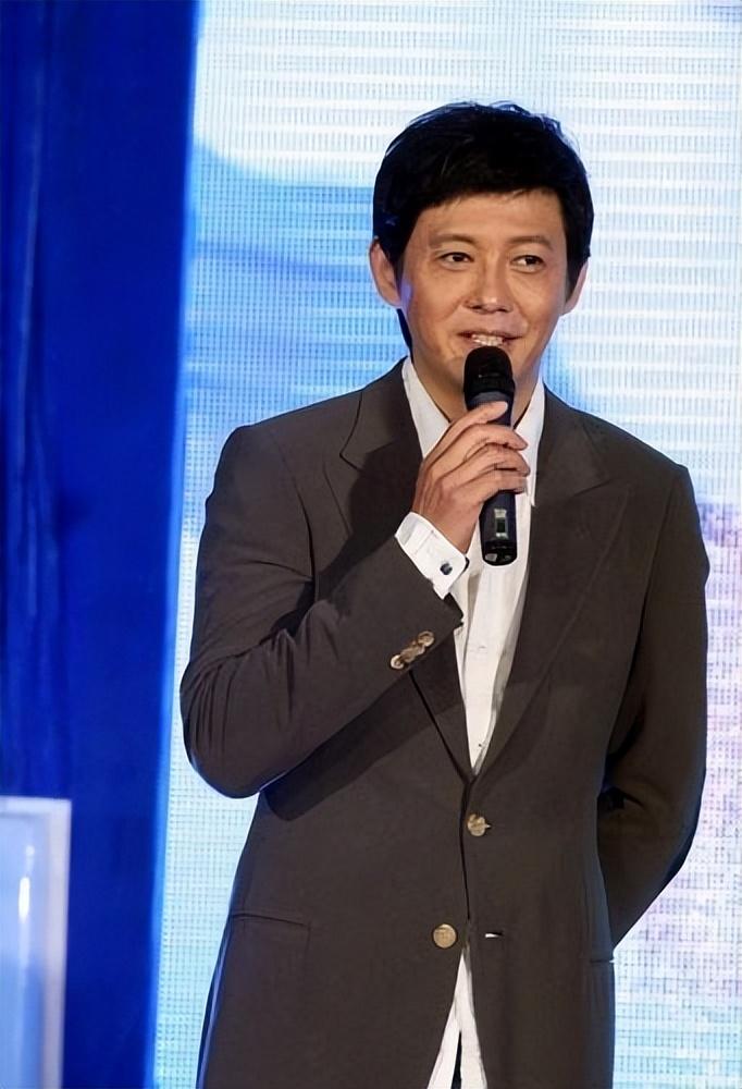 回顾程前14岁才发现叔叔是生父借钱给养母买房现人生状况怎样