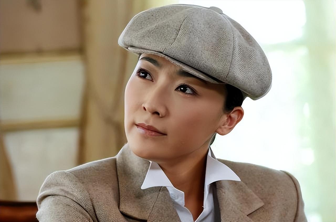 回顾阿斯茹嫁给瘫痪的谷智鑫不离不弃照顾8年错失婚礼成遗憾