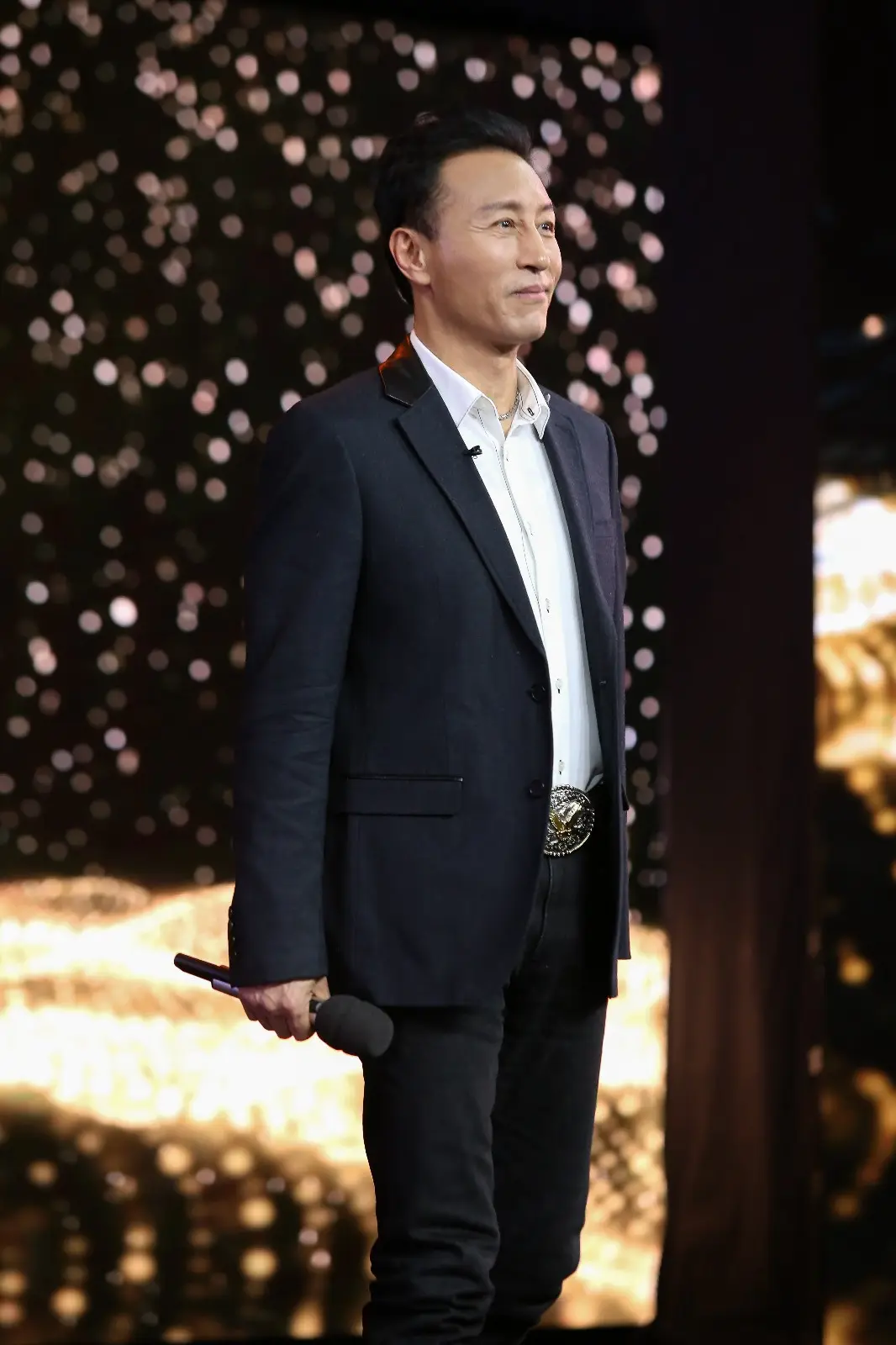 回顾演员王洛勇我这辈子正确的决定就是娶了一个平凡的妻子