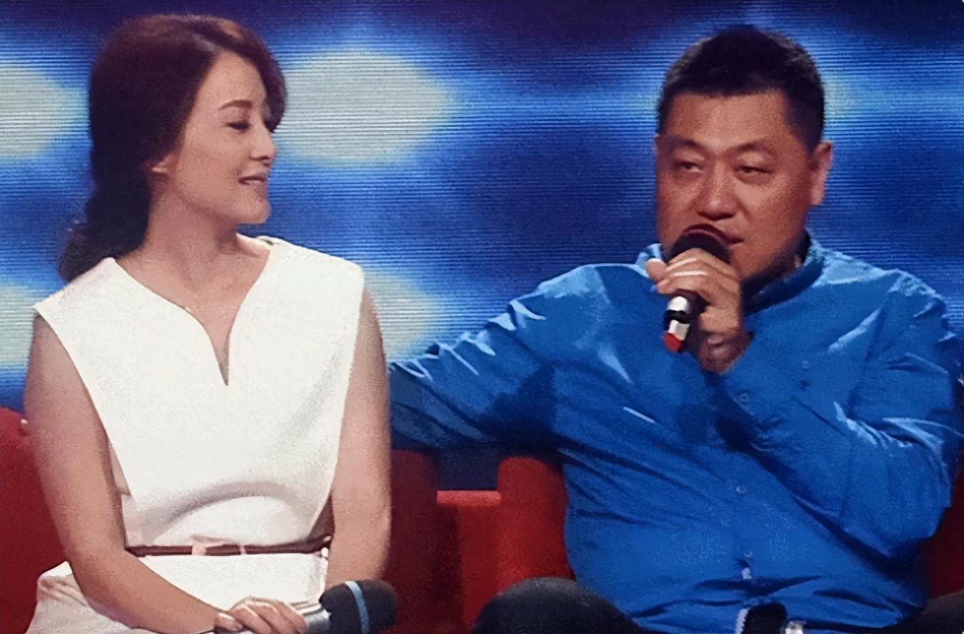 她还出演了《无敌县令》和《梧桐雨》,无论是扮相还是演技都很过关,虽