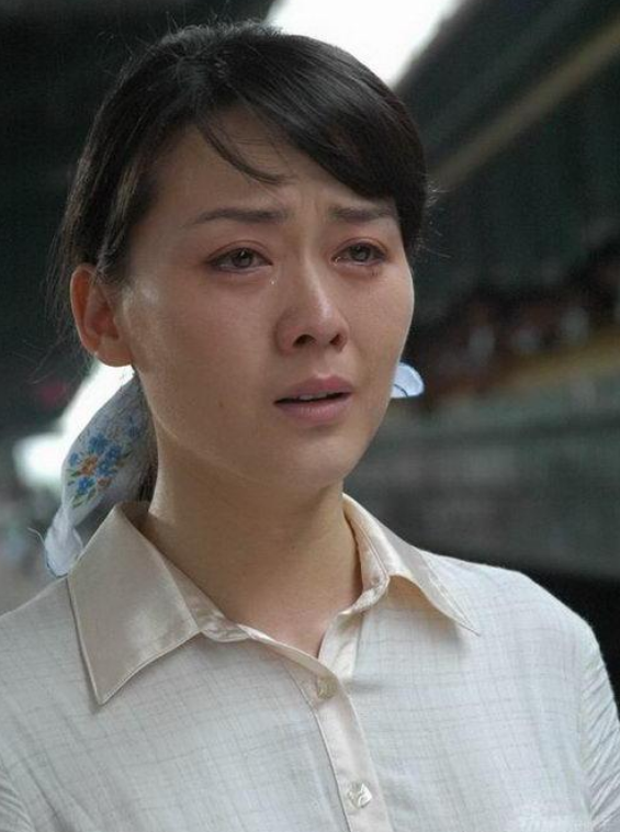 27岁那年,因为一部电影,李琳认识了大自己十岁学长——王小列.