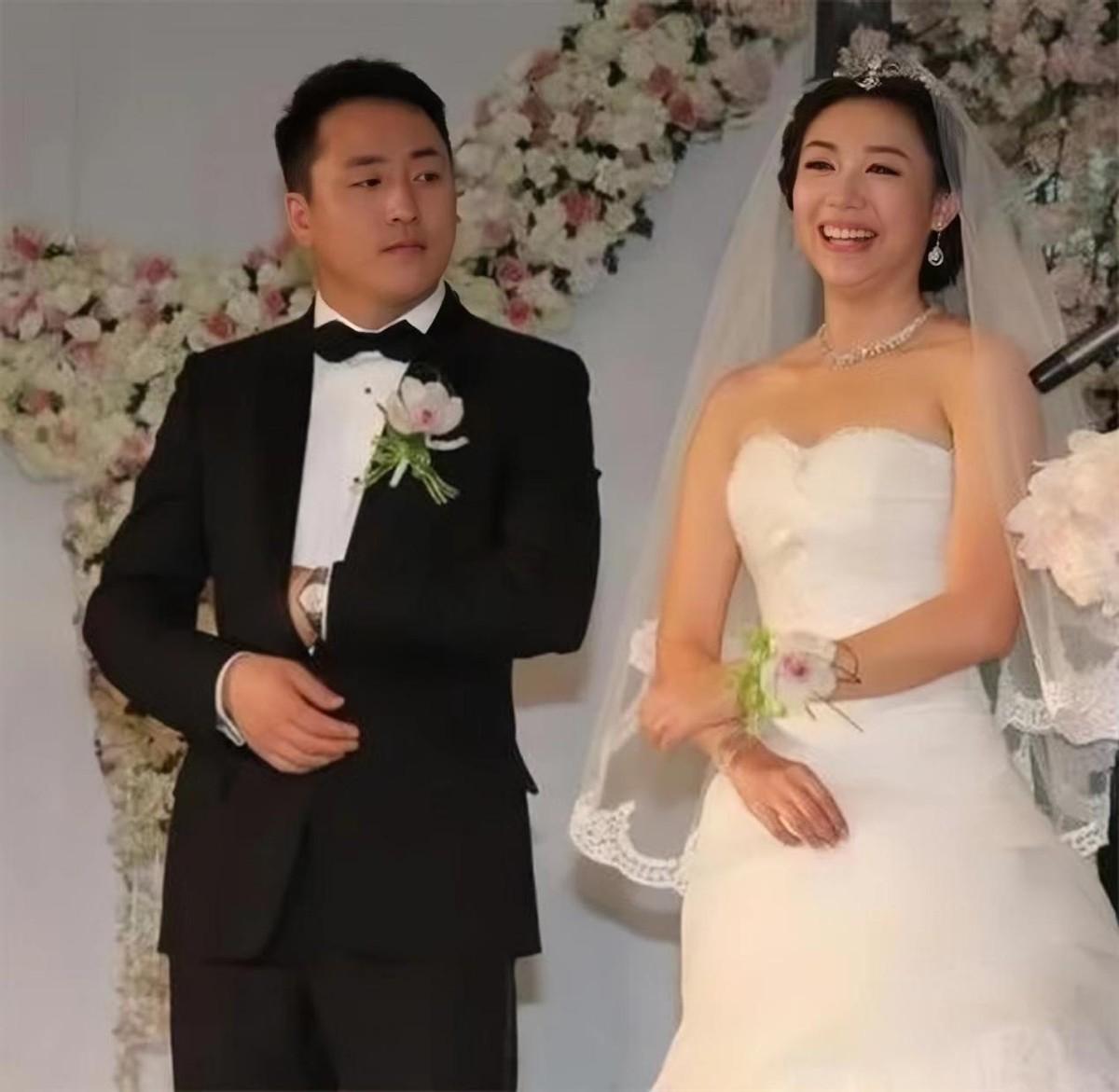 那个曾说"我要找个跟我爸这样优秀的男人"的女孩.