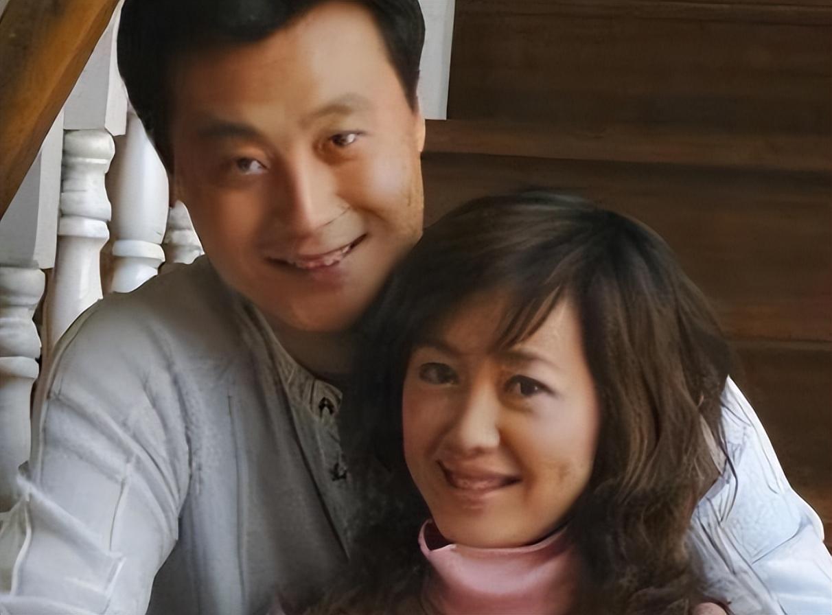 回顾演员任程伟成名后承诺不抛弃糟糠妻子如今是否真的做到了