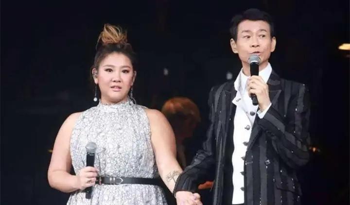 回顾沈殿霞去世14年后郑少秋已结婚生子女儿的坚持让人泪目