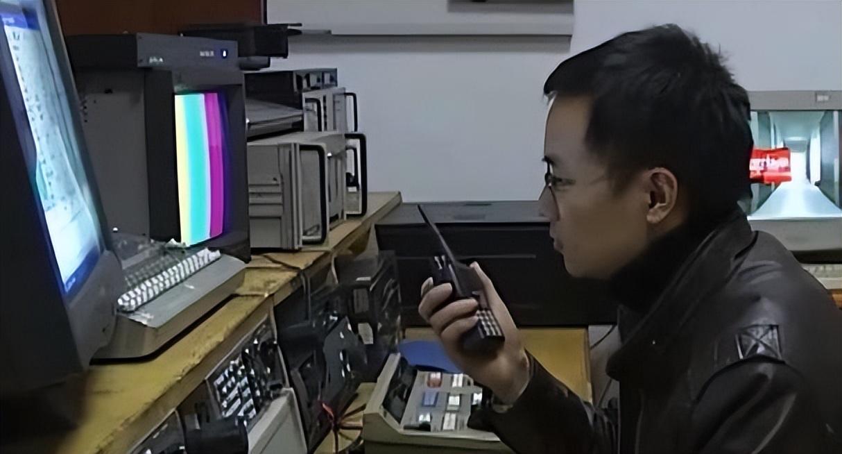 这一次的测试,让父母相信了自己儿子听力的特殊,或许真的能听到那些
