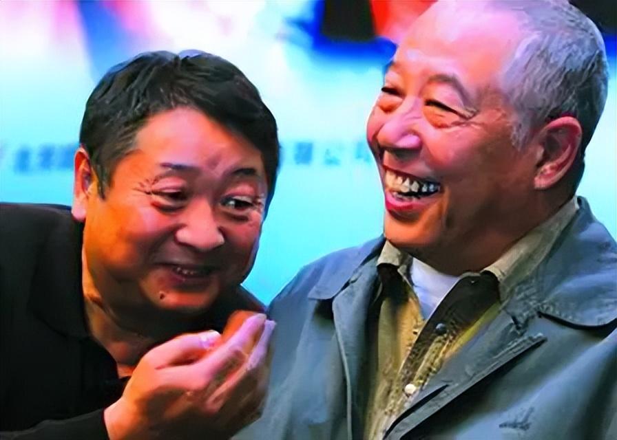 回顾著名演员文兴宇不听妻子的劝告戒烟后半生让妻子黯然流泪