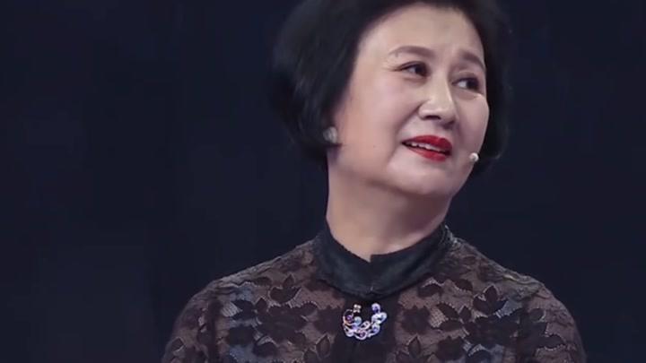 回顾演员黄晓娟:丧父丧母亲弟病逝,如今儿子李赫是她的骄傲