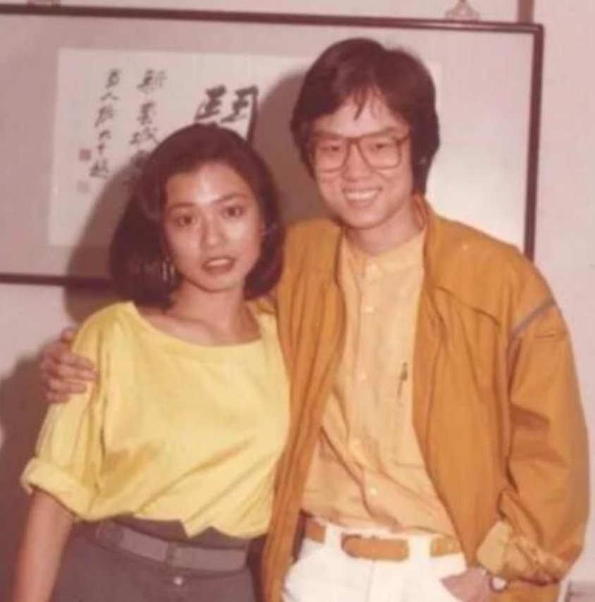 每当黄百鸣和徐文娟分享这些事时,她都会为他觉得开心,距离让两个年轻