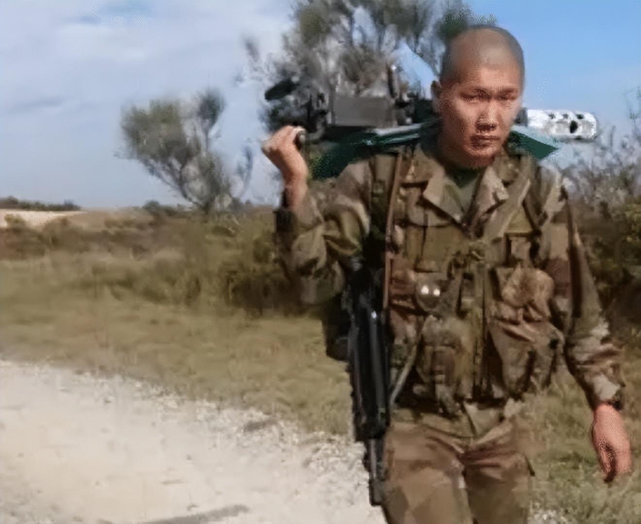 回顾痛失女友的傅晨去当了雇佣兵差点命丧西非现状怎样