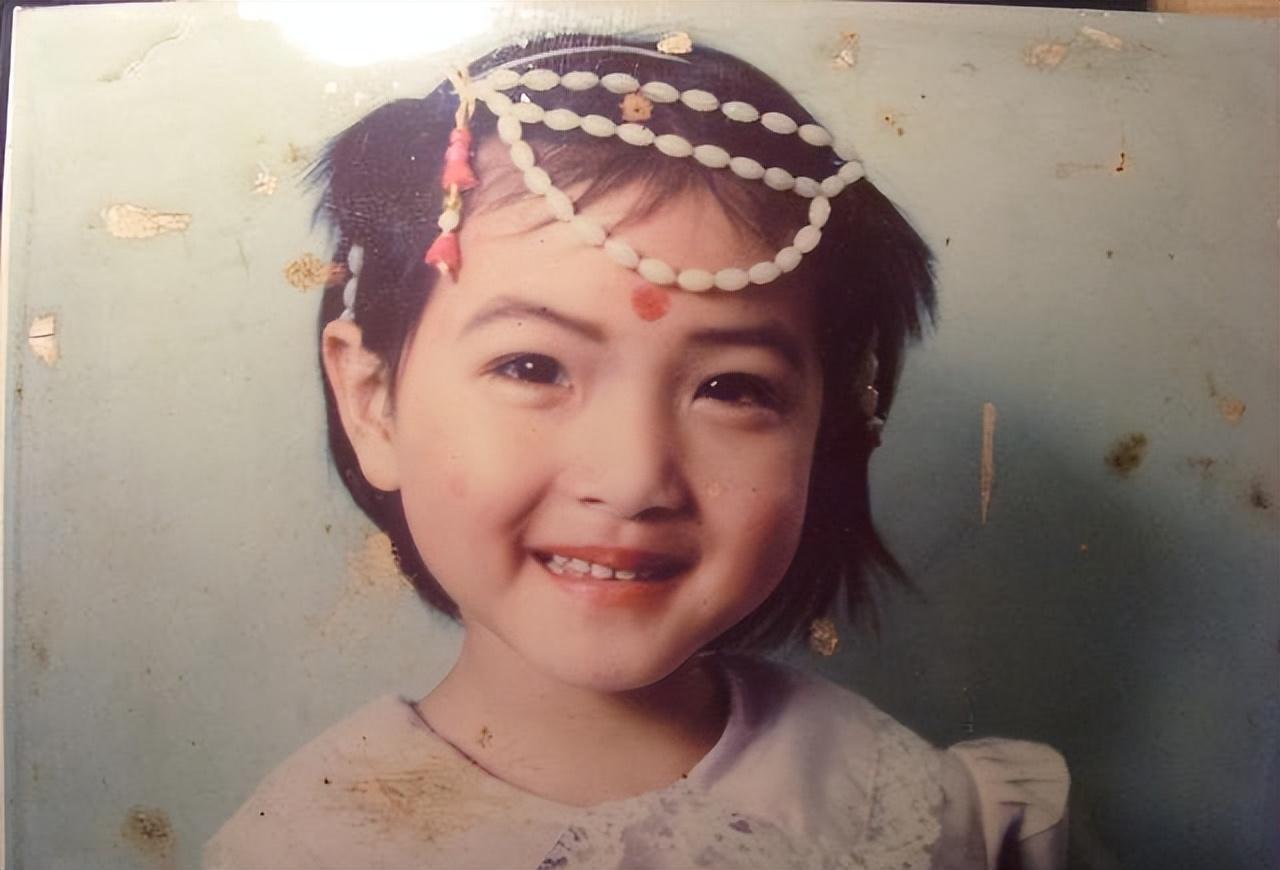 回顾演员万茜从坚定不婚不育到爱家宠女狂魔她经历了什么