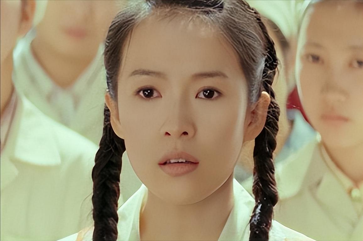 从北京的小巷子走向国际的银幕,章子怡的人生轨迹如同她电影中的角色