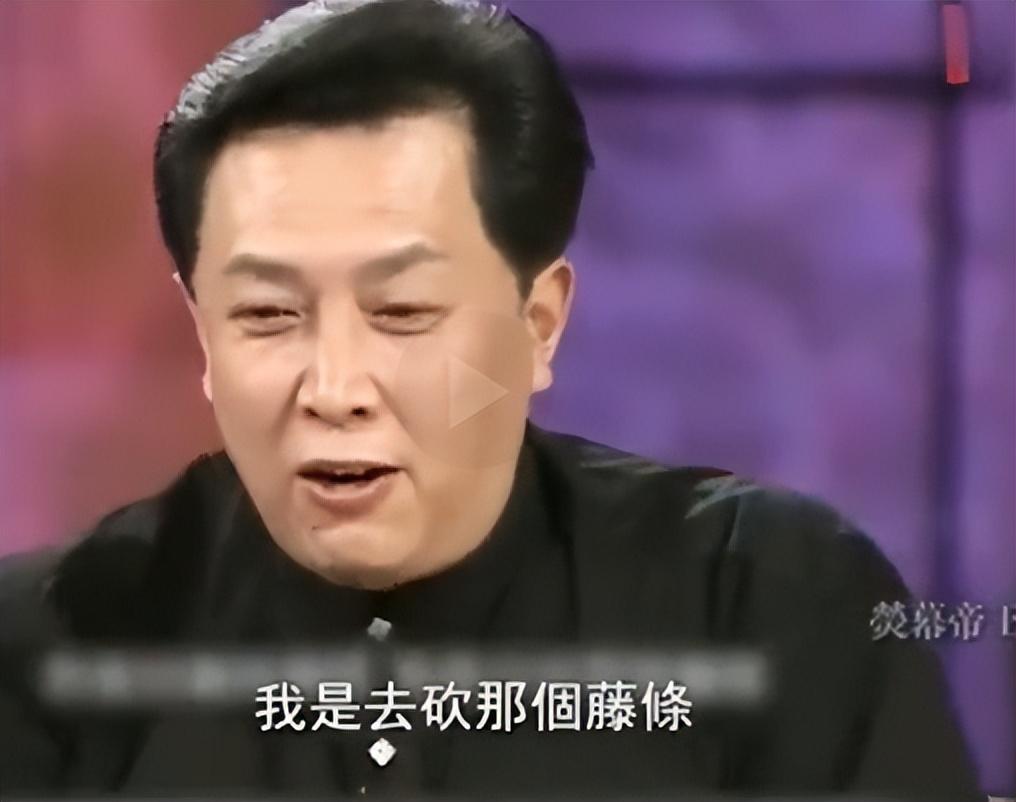 壮丽刚到制片厂的时候,唐国强已经凭借着电影《小花》获得了文化部