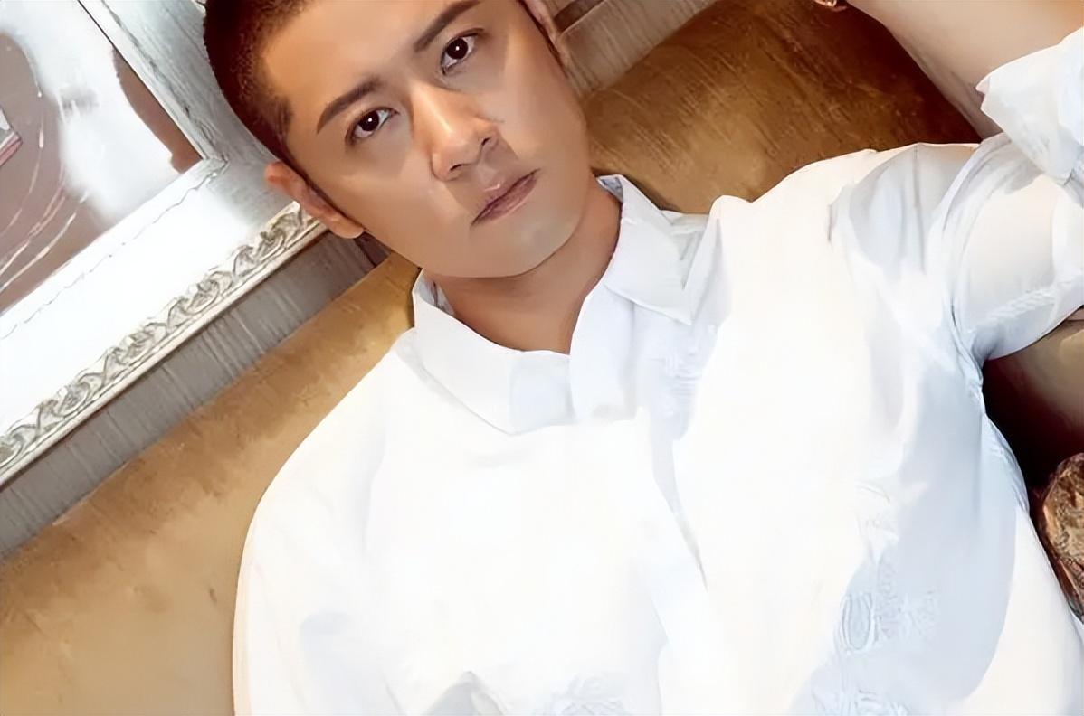 回顾任重被林心如嫌弃无戏可拍去教书黄轩和景甜都是他学生