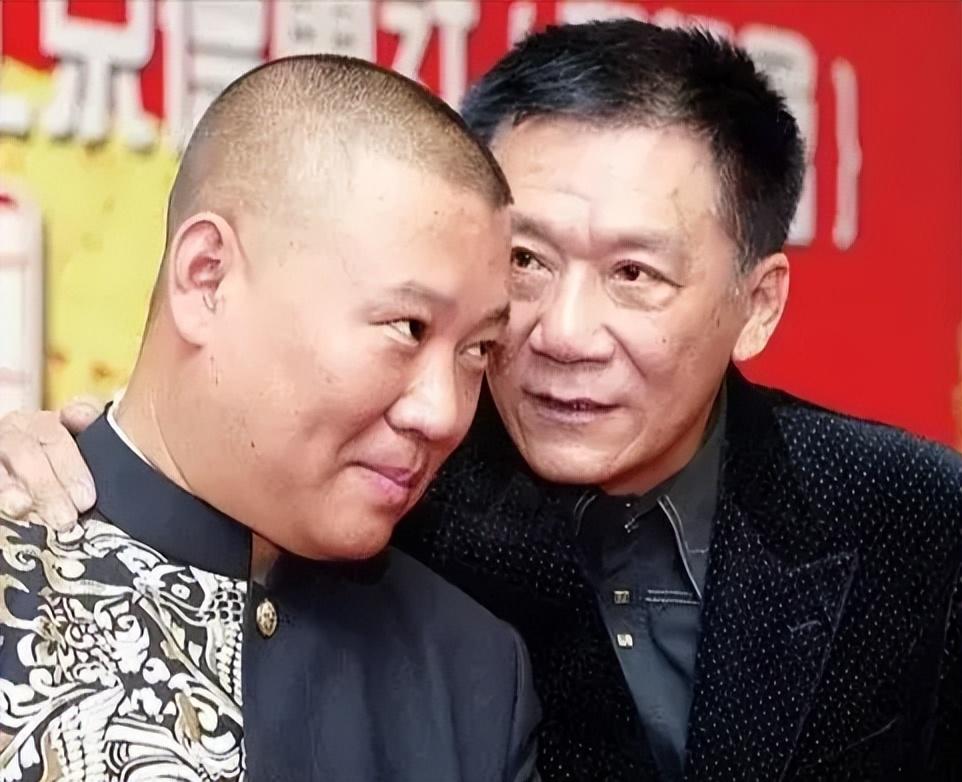 回顾相声大师侯耀文乐做女儿奴逝世后女儿和亲哥哥对簿公堂