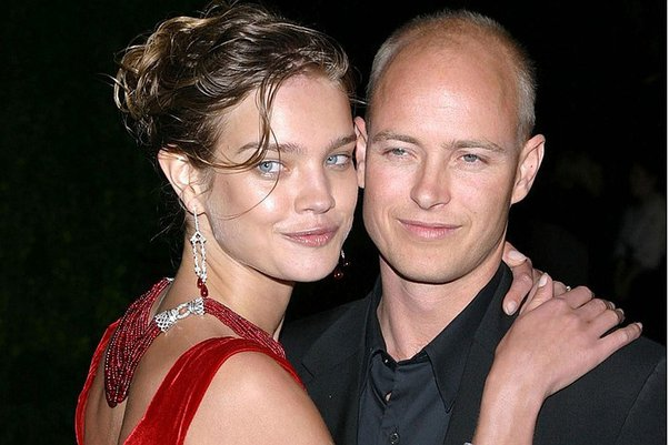 水果娜二婚带三娃嫁给lv太子爷生养五胎后的身材依旧让羡慕