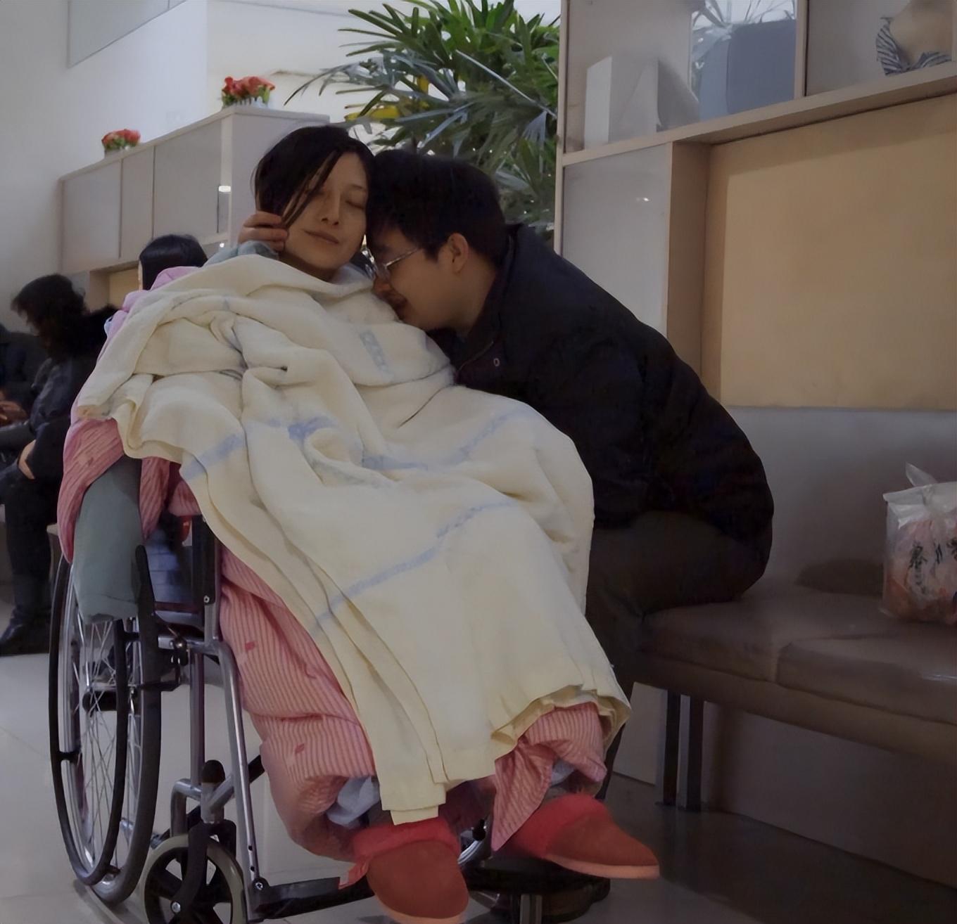 韩诗俊和张丽君的故事被人们熟知后,都纷纷为之感动.