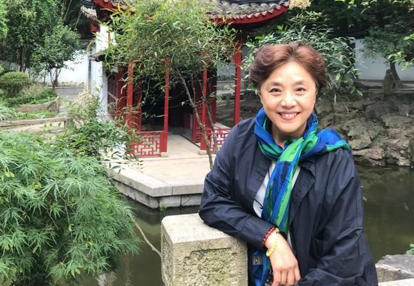 回顾宋艳追忆师胜杰相爱37年老公病逝后拒绝再嫁因爱守护