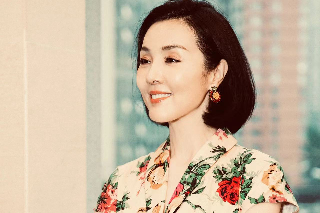 她一脱成名敢掌掴陈宝国演技吊打章子怡出道23年0绯闻