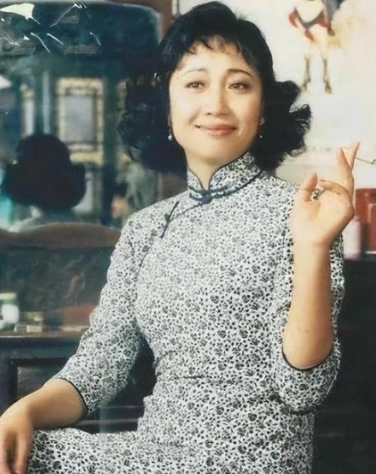 徐松子和古榕相遇之前,一直都是个事业狂.