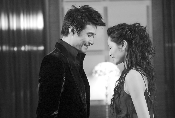 回顾演员胡兵暗恋瞿颖30年被母亲催婚51岁仍未婚未育