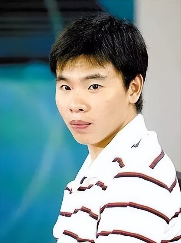 纪实他16岁获奥运跳水冠军被称黑马王子逼师妹与他领结婚证