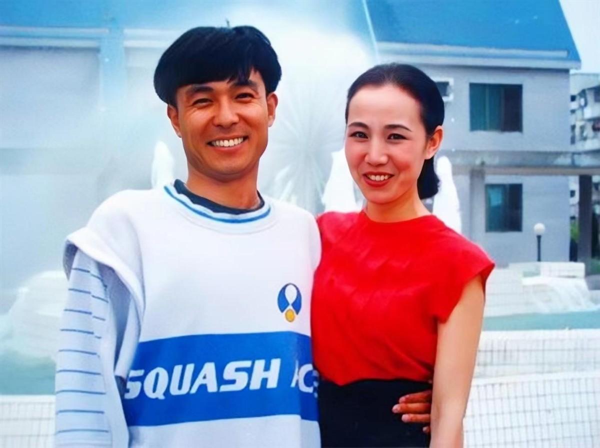 回顾谢园与小17岁妻子恩爱22年去世后遗孀的痴爱让人泪目