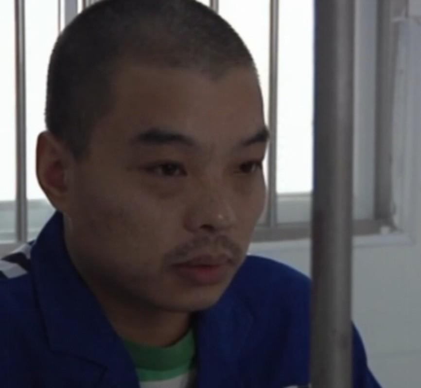 回顾富豪雨夜被杀害后沉江凶手因一辆三轮车暴露身份