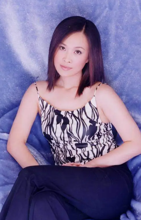 回顾好男人孟桐39岁娶未婚生子的那英用爱治愈继子半生