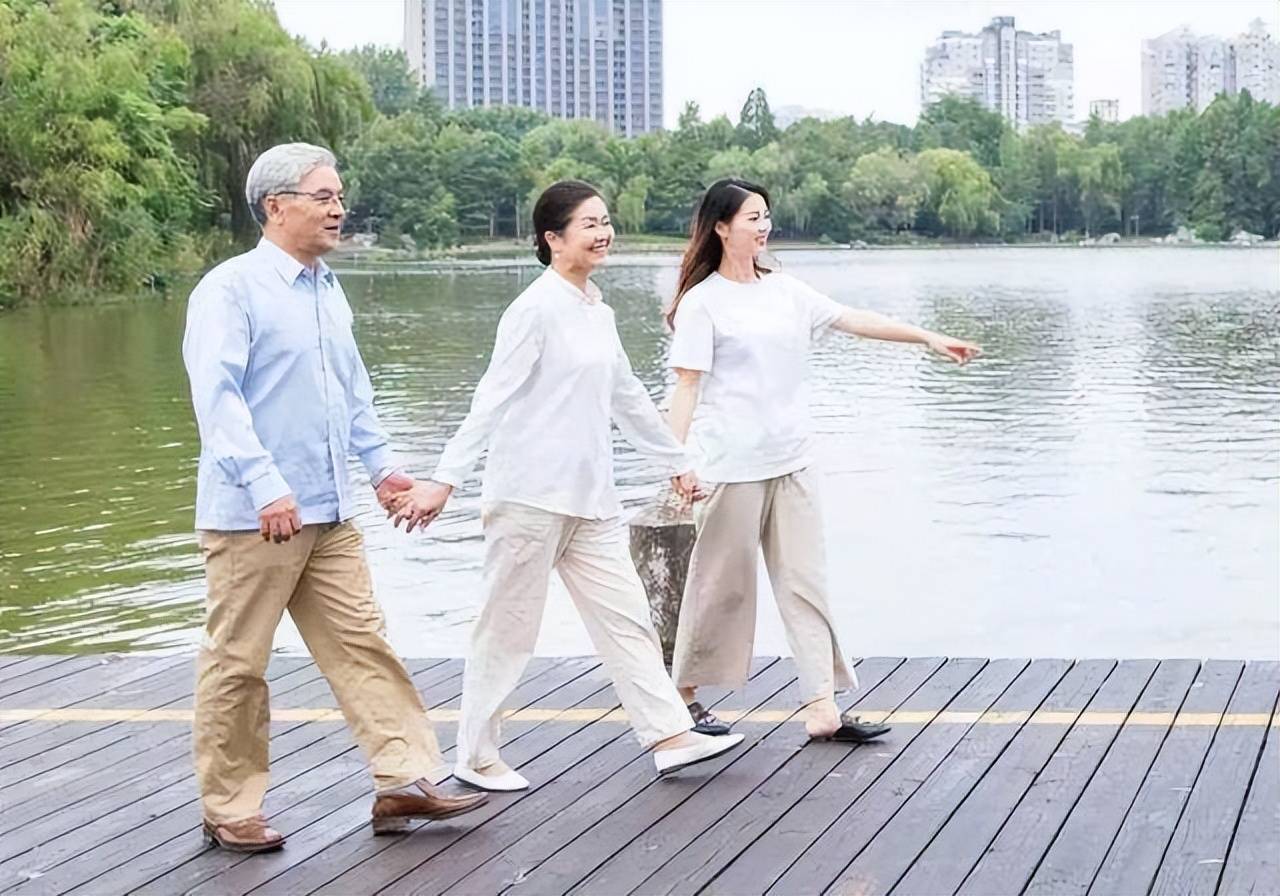 40岁,60岁,80岁,不同年龄人群,餐后2小时血糖的标准是多少?
