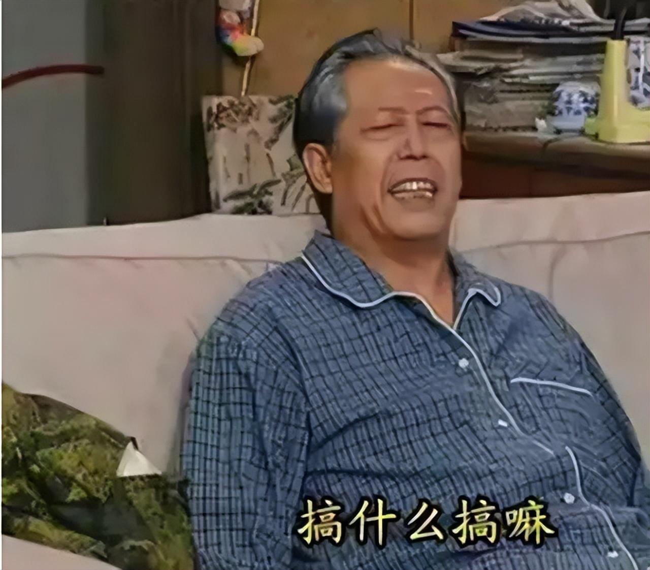 回顾著名演员文兴宇不听妻子的劝告戒烟后半生让妻子黯然流泪