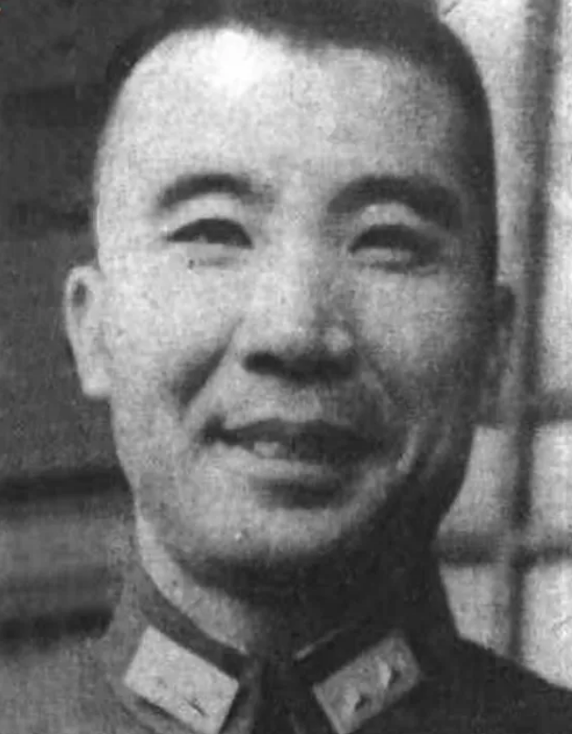 王耀武被俘前曾叮嘱家人不要去台湾妻儿此后命运如何