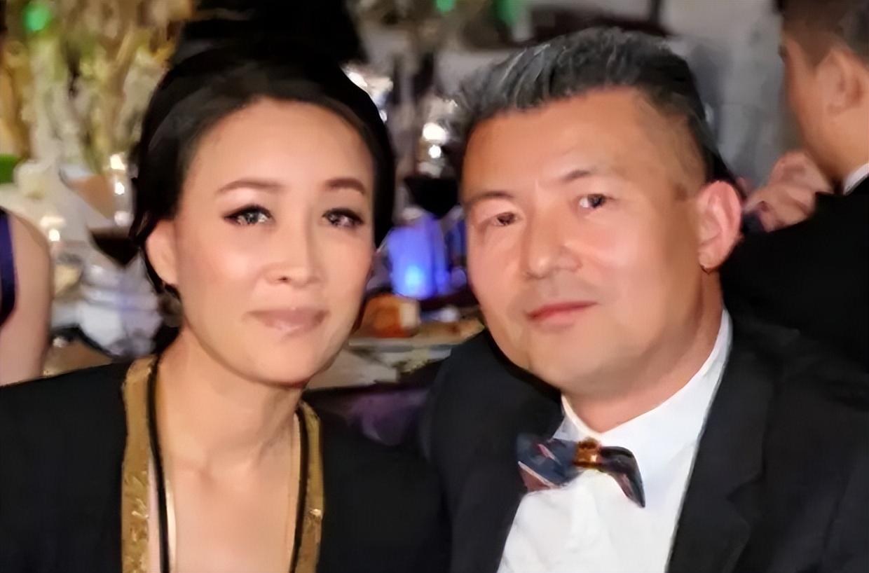 回顾好男人孟桐39岁娶未婚生子的那英用爱治愈继子半生